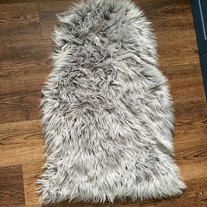 Shag rug